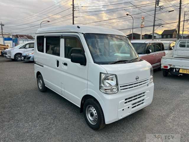 2025 Nissan Clipper Van