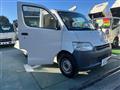 2011 Toyota Liteace Truck