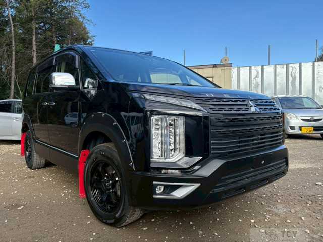 2022 Mitsubishi Delica D5