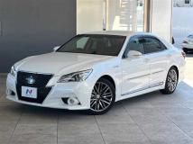 2014 Toyota Crown Hybrid