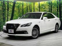 2014 Toyota Crown Hybrid