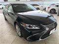 2019 Lexus ES