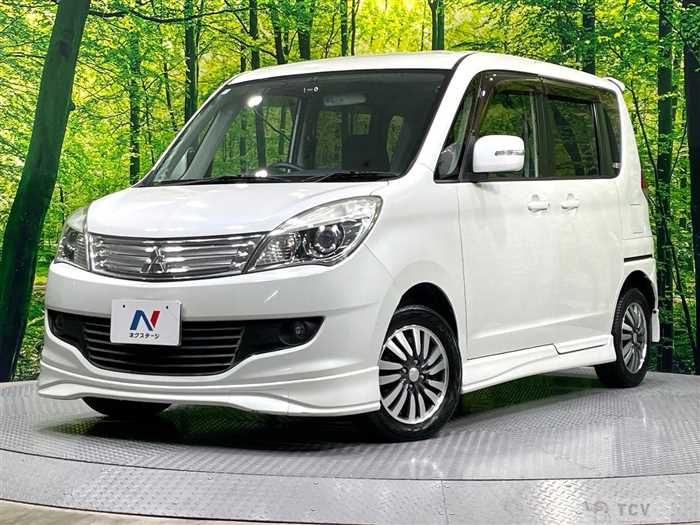 2012 Mitsubishi Delica D2