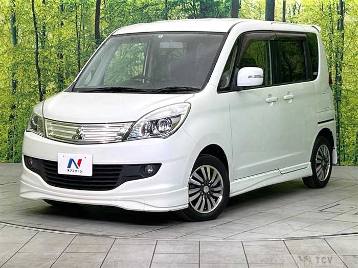 2012 Mitsubishi Delica D2