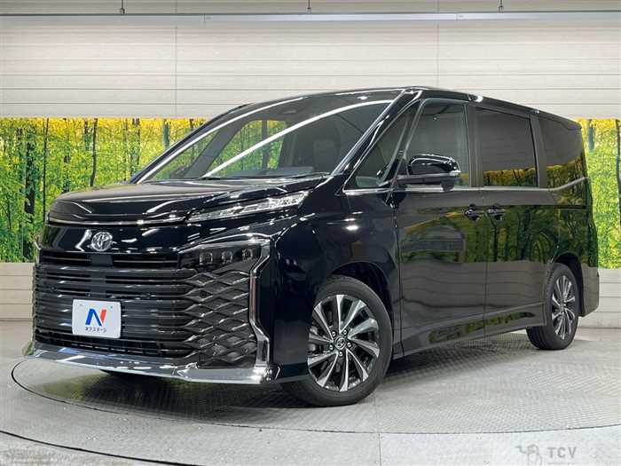 2025 Toyota Voxy