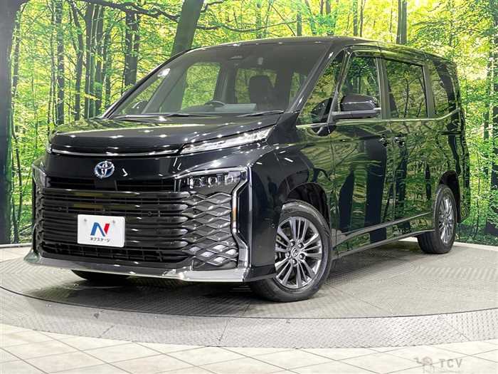 2022 Toyota Voxy