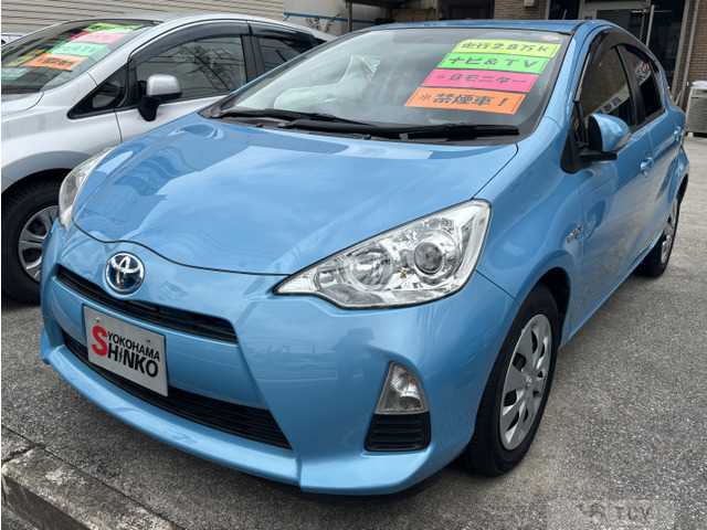 2013 Toyota AQUA