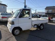2005 Nissan Clipper Truck