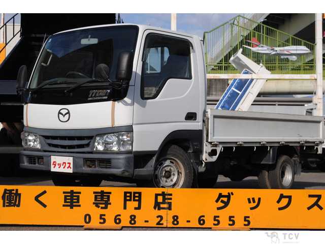 2002 Mazda Titan Dash