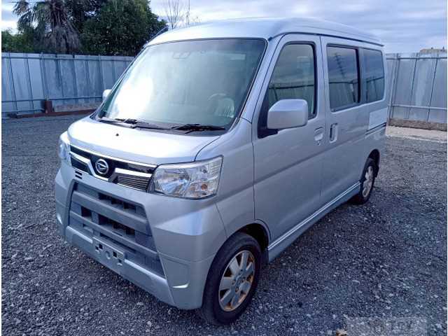 2018 Daihatsu Atrai Wagon