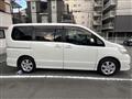 2009 Nissan Serena