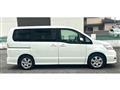 2009 Nissan Serena