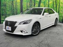 2013 Toyota Crown Hybrid