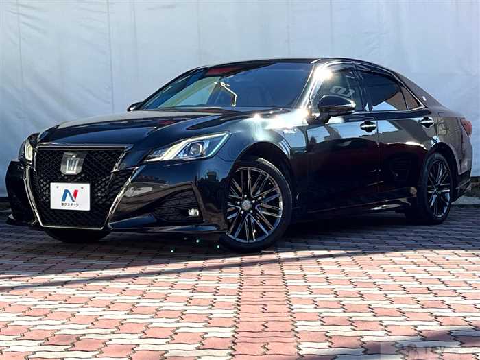 2017 Toyota Crown Hybrid