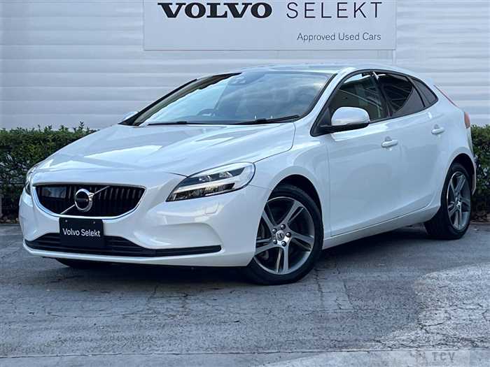 2017 Volvo V40