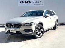 2022 Volvo V60