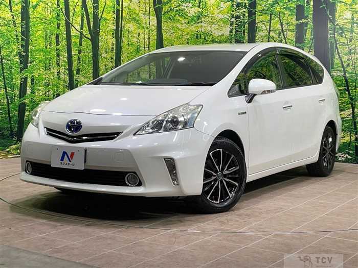 2013 Toyota PRIUS α