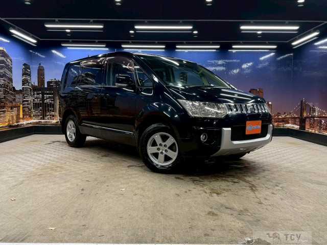 2010 Mitsubishi Delica D5