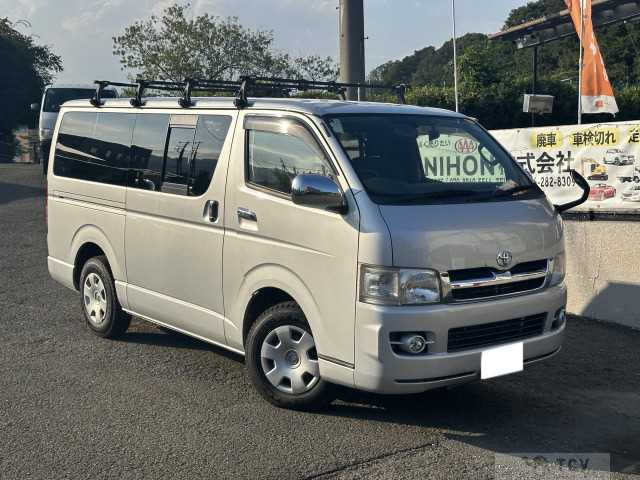2005 Toyota Hiace Van