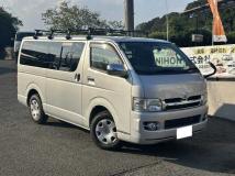 2005 Toyota Hiace Van