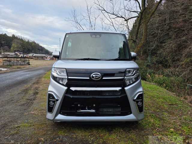 2021 Daihatsu Tanto Custom