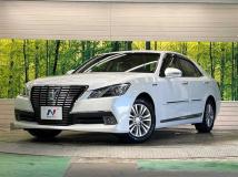 2013 Toyota Crown Hybrid