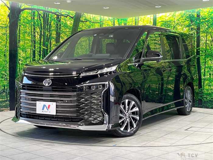 2022 Toyota Voxy