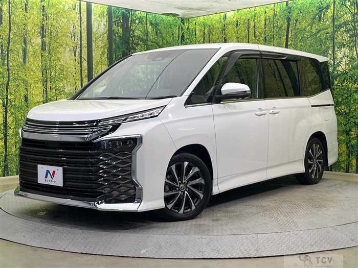 2023 Toyota Voxy