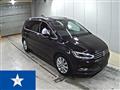 2017 Volkswagen Golf Touran