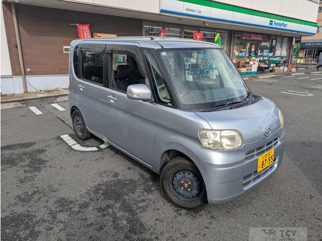 2011 Daihatsu Tanto