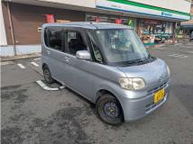 2011 Daihatsu Tanto