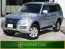 2017 Mitsubishi Pajero