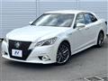 2013 Toyota Crown Hybrid