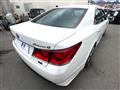 2013 Toyota Crown Hybrid