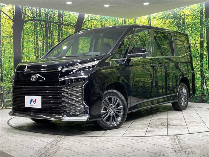 2025 Toyota Voxy