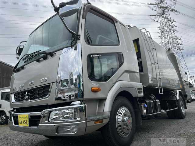 2012 Mitsubishi Fighter