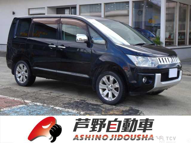 2010 Mitsubishi Delica D5