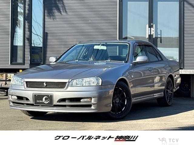 2000 Nissan Skyline