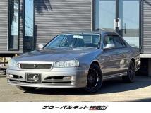 2000 Nissan Skyline