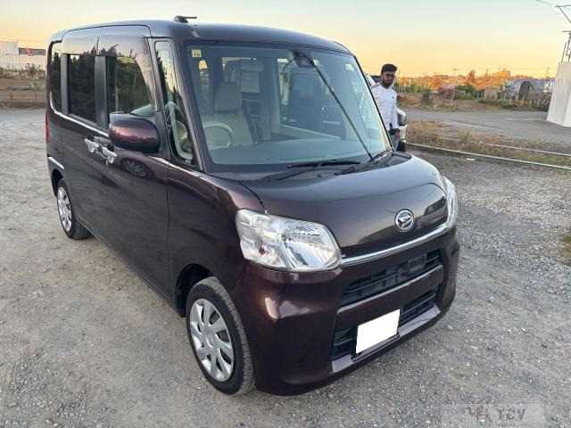 2016 Daihatsu Tanto