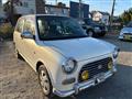 2001 Daihatsu Miragino