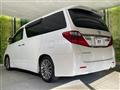 2013 Toyota Alphard
