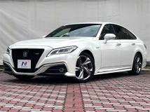 2018 Toyota Crown Hybrid