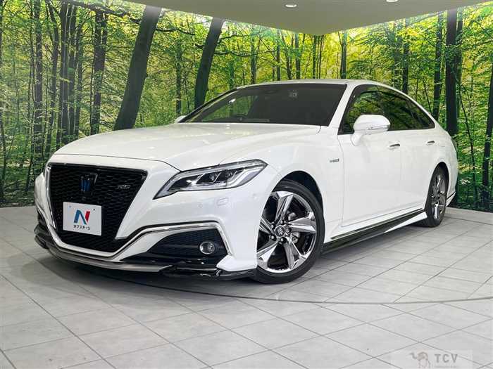 2018 Toyota Crown Hybrid