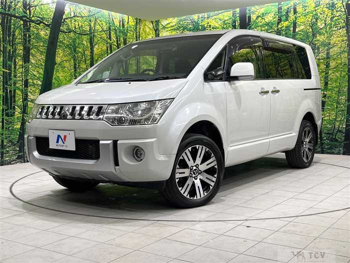 2013 Mitsubishi Delica D5