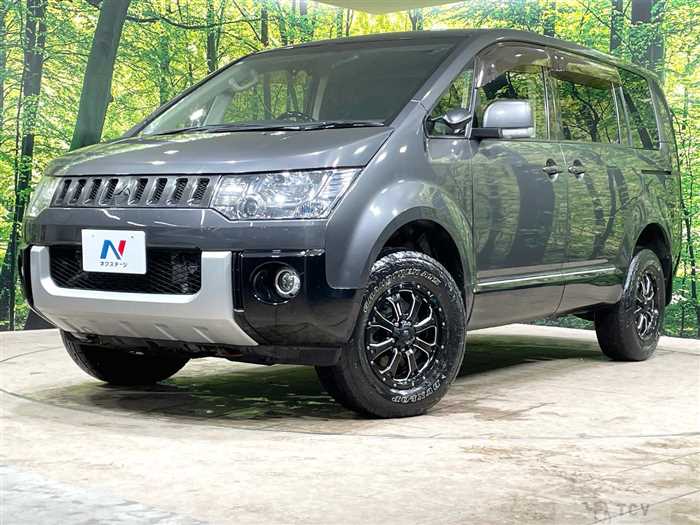 2015 Mitsubishi Delica D5