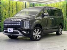 2020 Mitsubishi Delica D5