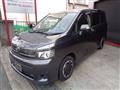 2013 Toyota Voxy