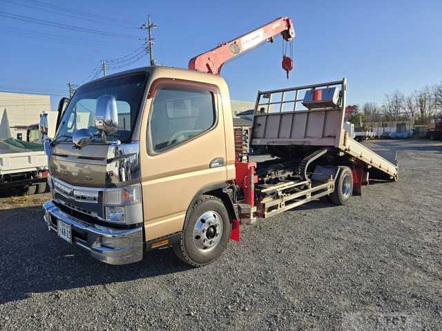 2015 Mitsubishi Canter