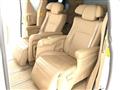 2013 Toyota Alphard G